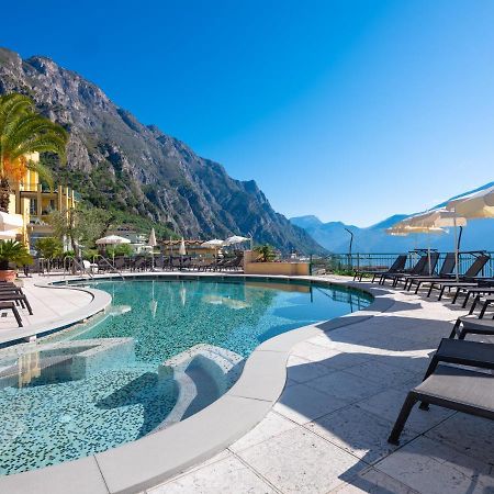 Hotel Cristina Limone sul Garda Esterno foto