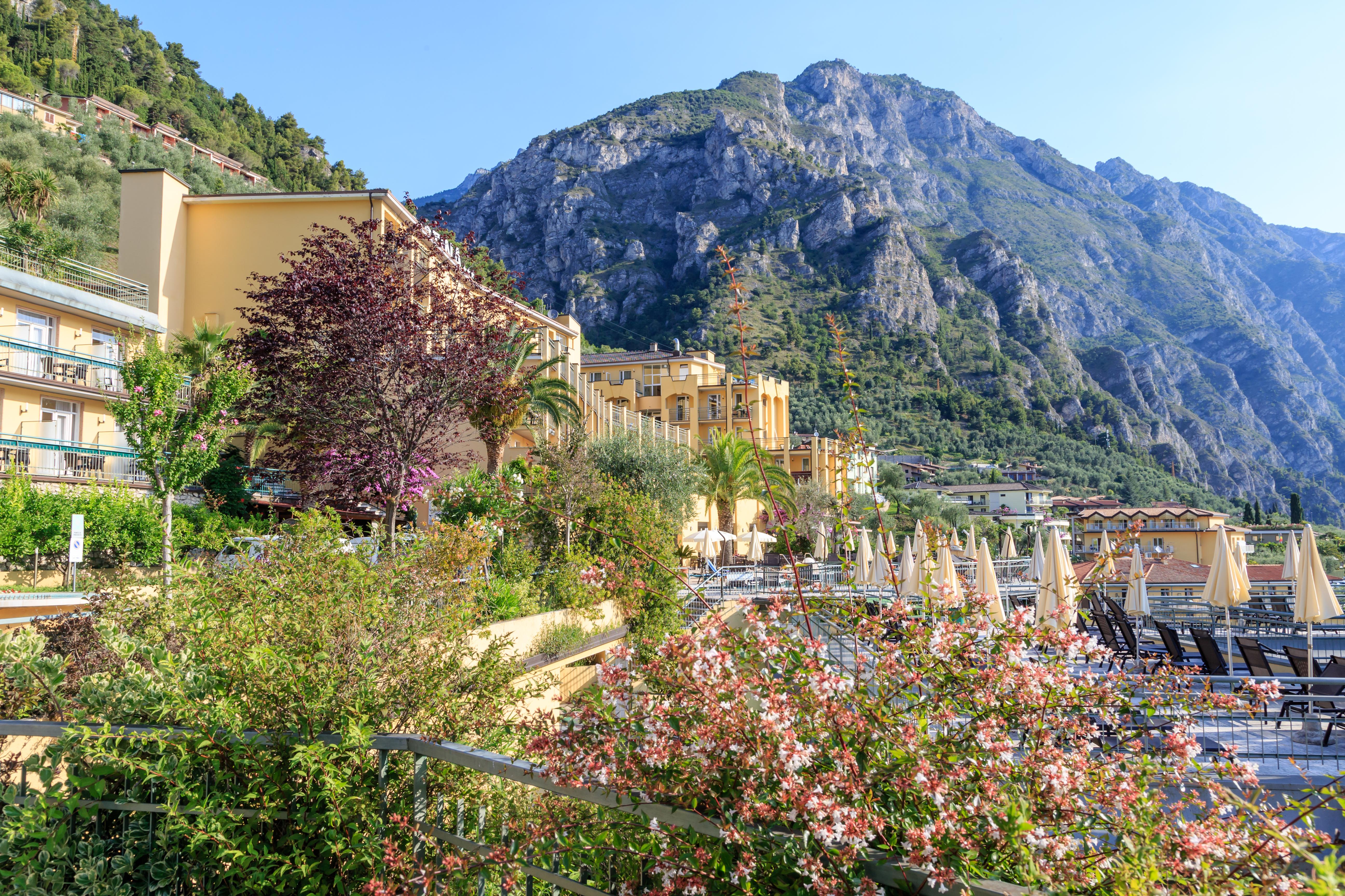 Hotel Cristina Limone sul Garda Esterno foto