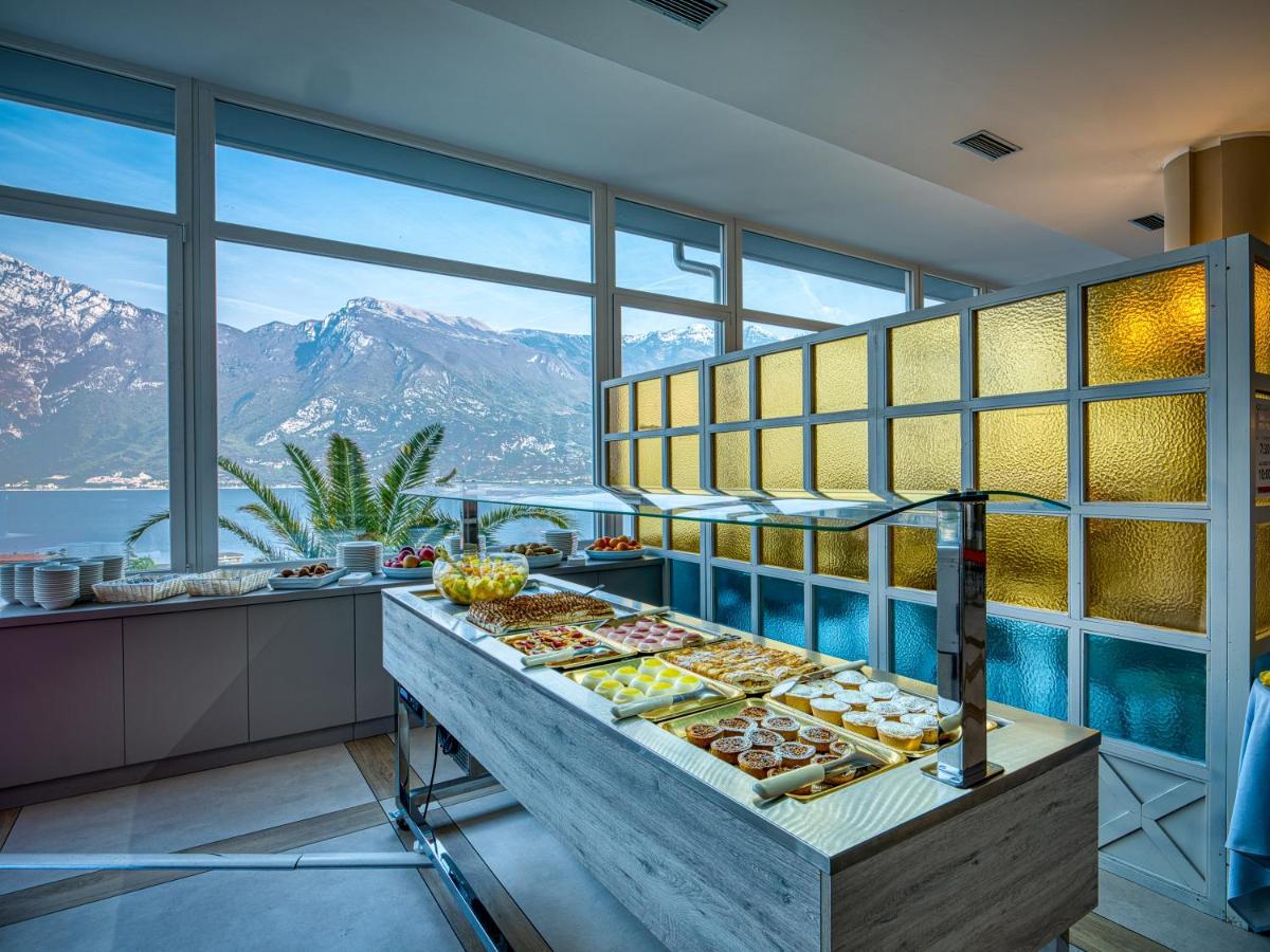 Hotel Cristina Limone sul Garda Esterno foto