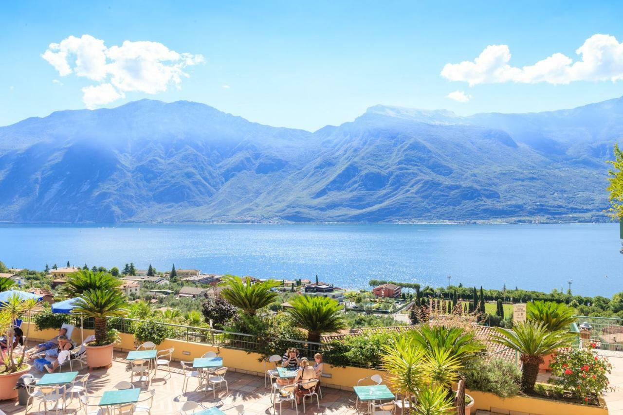 Hotel Cristina Limone sul Garda Esterno foto