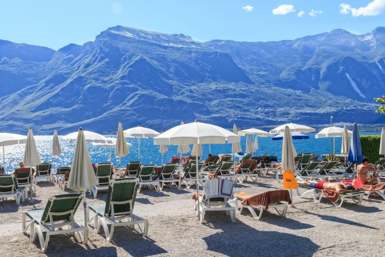 Hotel Cristina Limone sul Garda Esterno foto