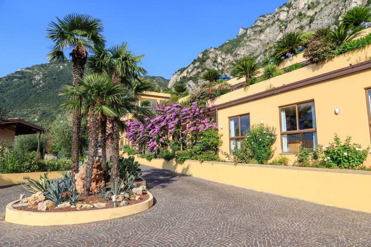Hotel Cristina Limone sul Garda Esterno foto